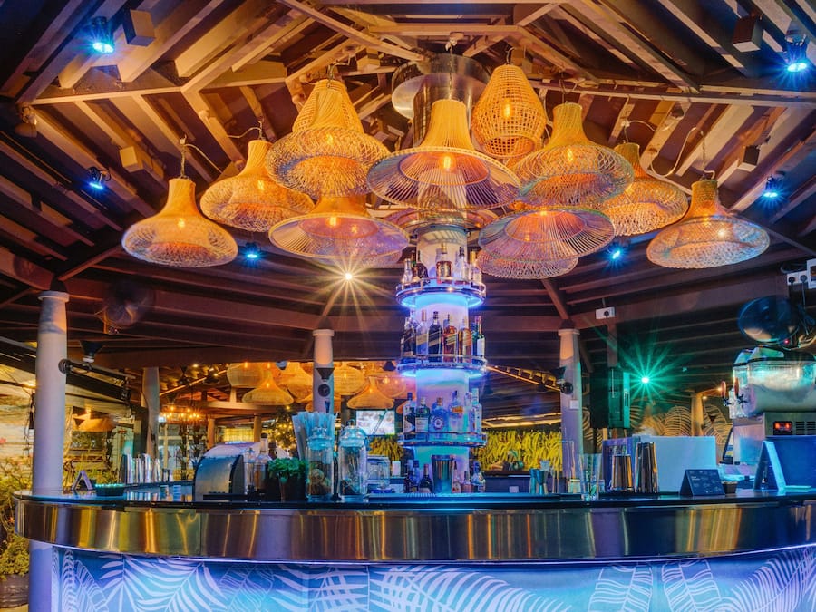 3 restaurants servant le petit déjeuner, spécialités Cuisine chinoise