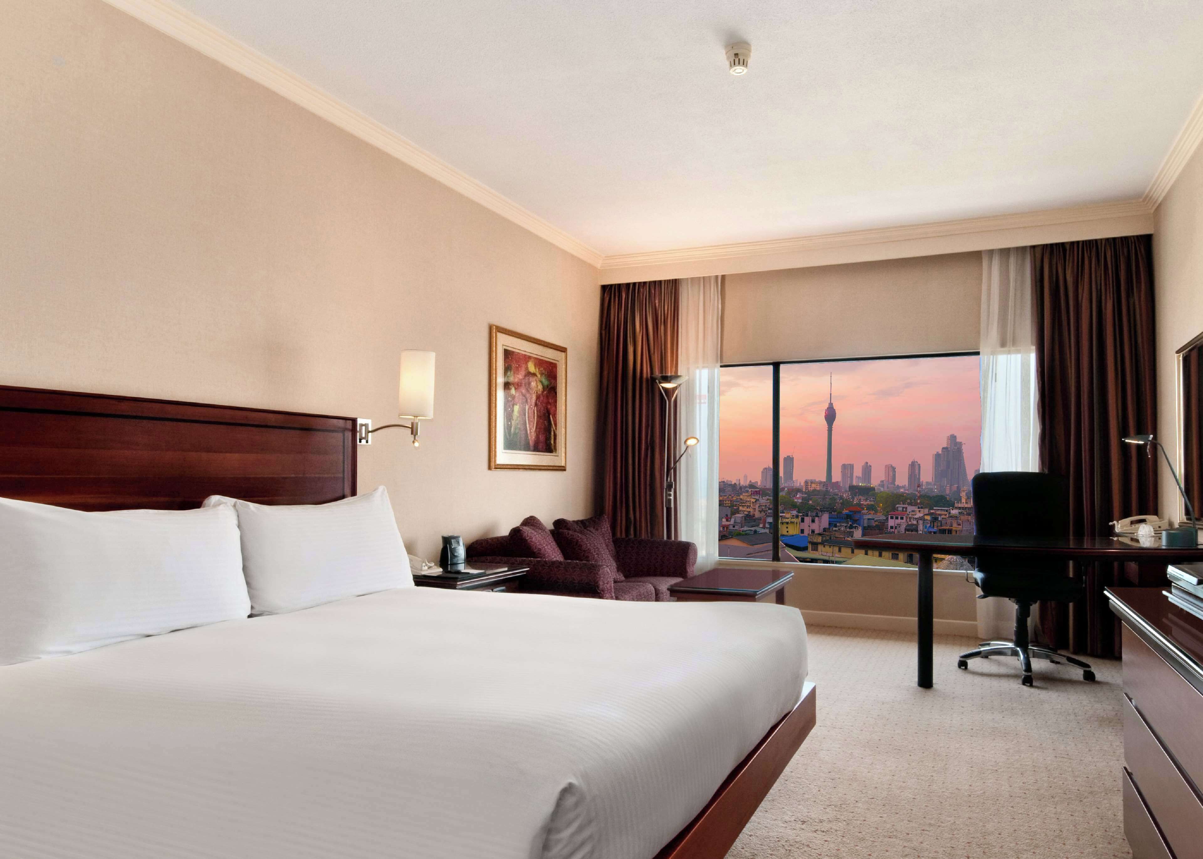 Deluxe Room, 1 King Bed
