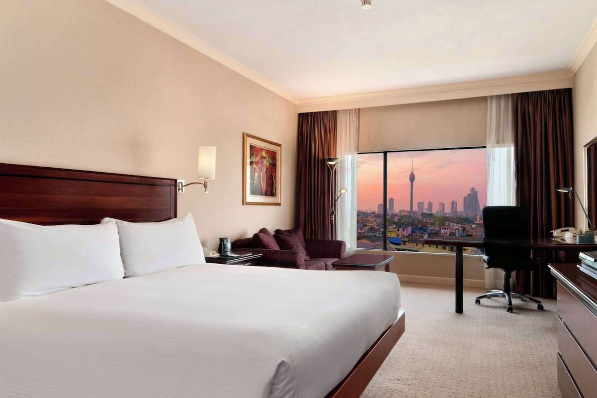 Deluxe Room, 1 King Bed