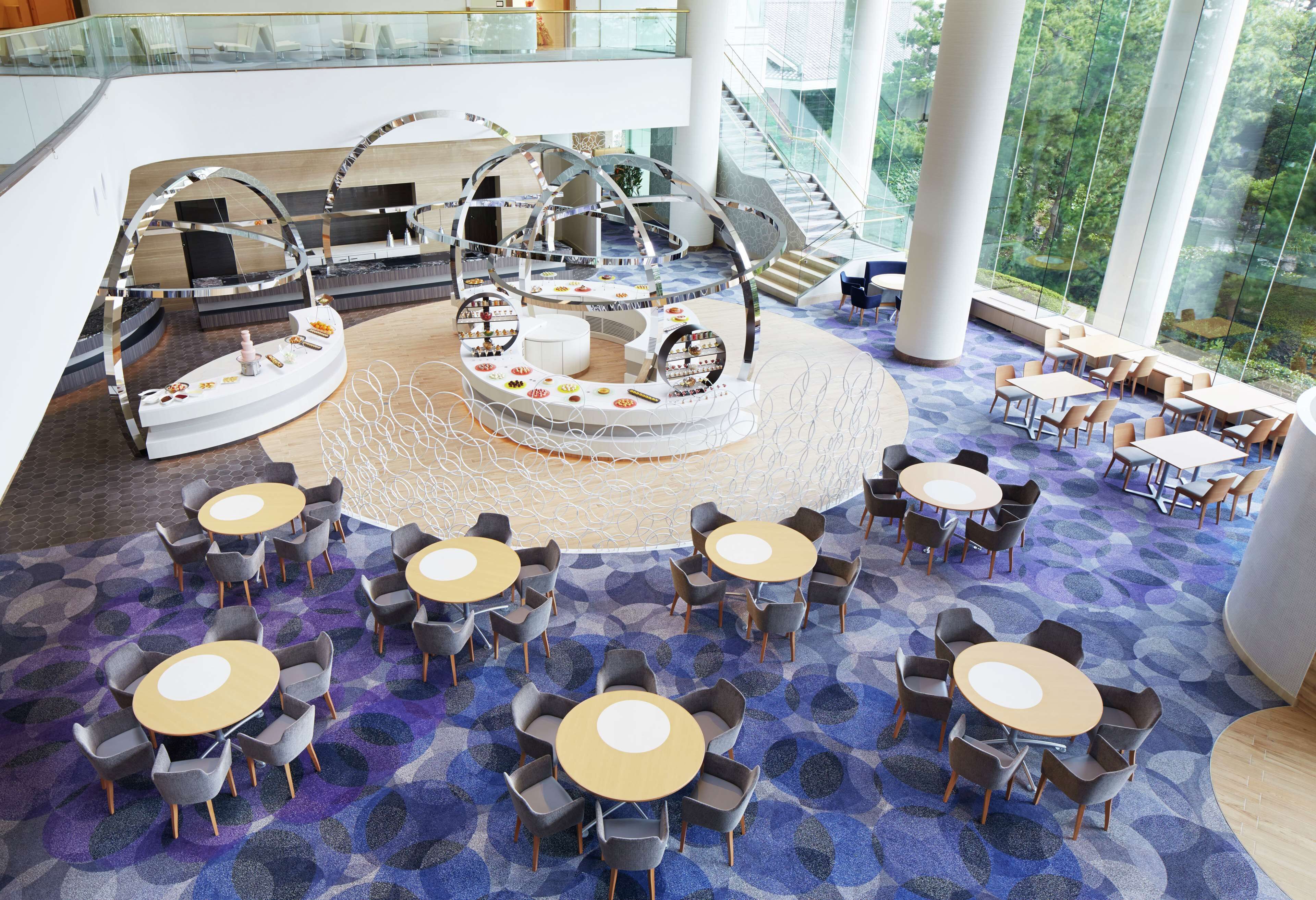 5 개의 레스토랑, 아침 식사, 점심 식사, 저녁 식사 제공(중식)