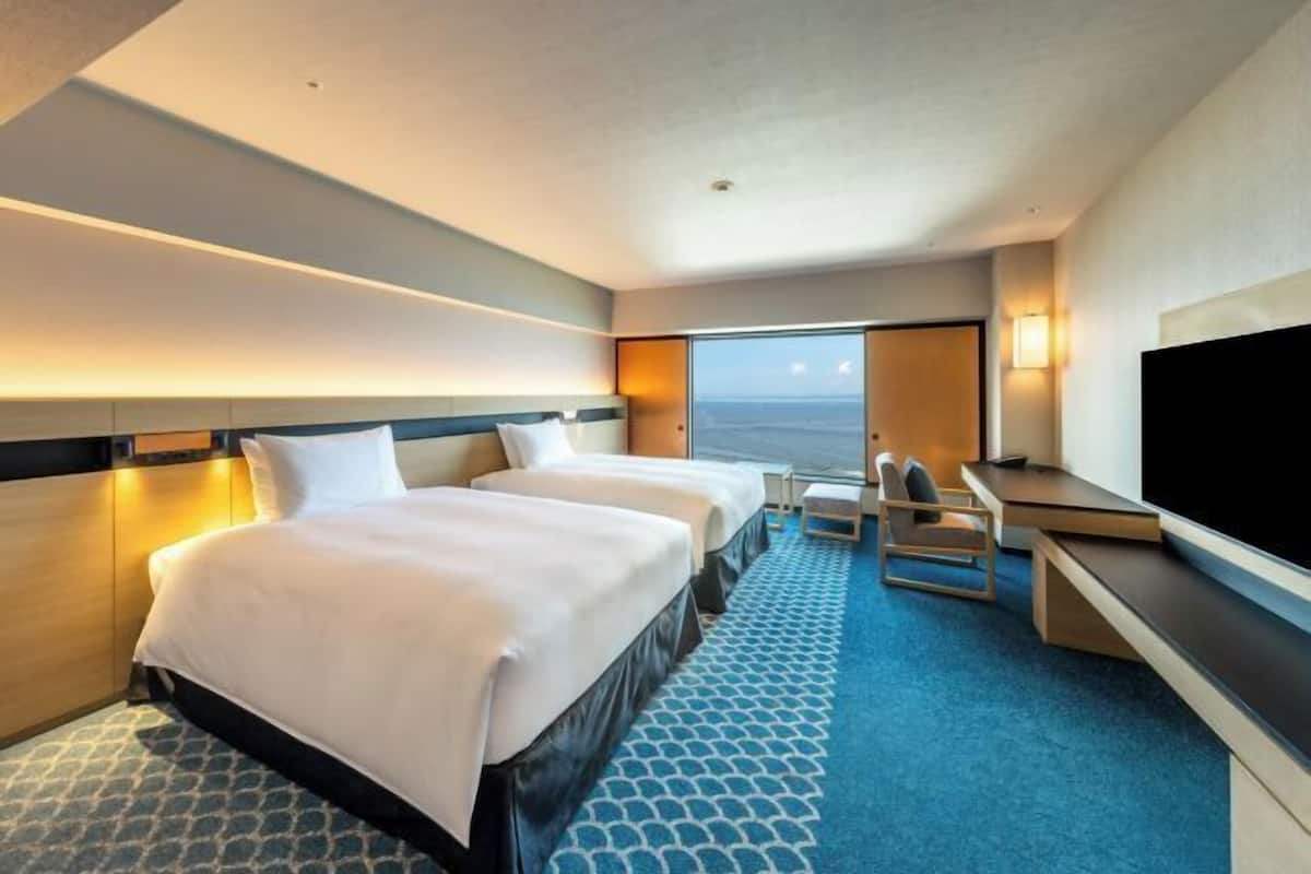 1 bedroom, in-room safe, desk, blackout drapes