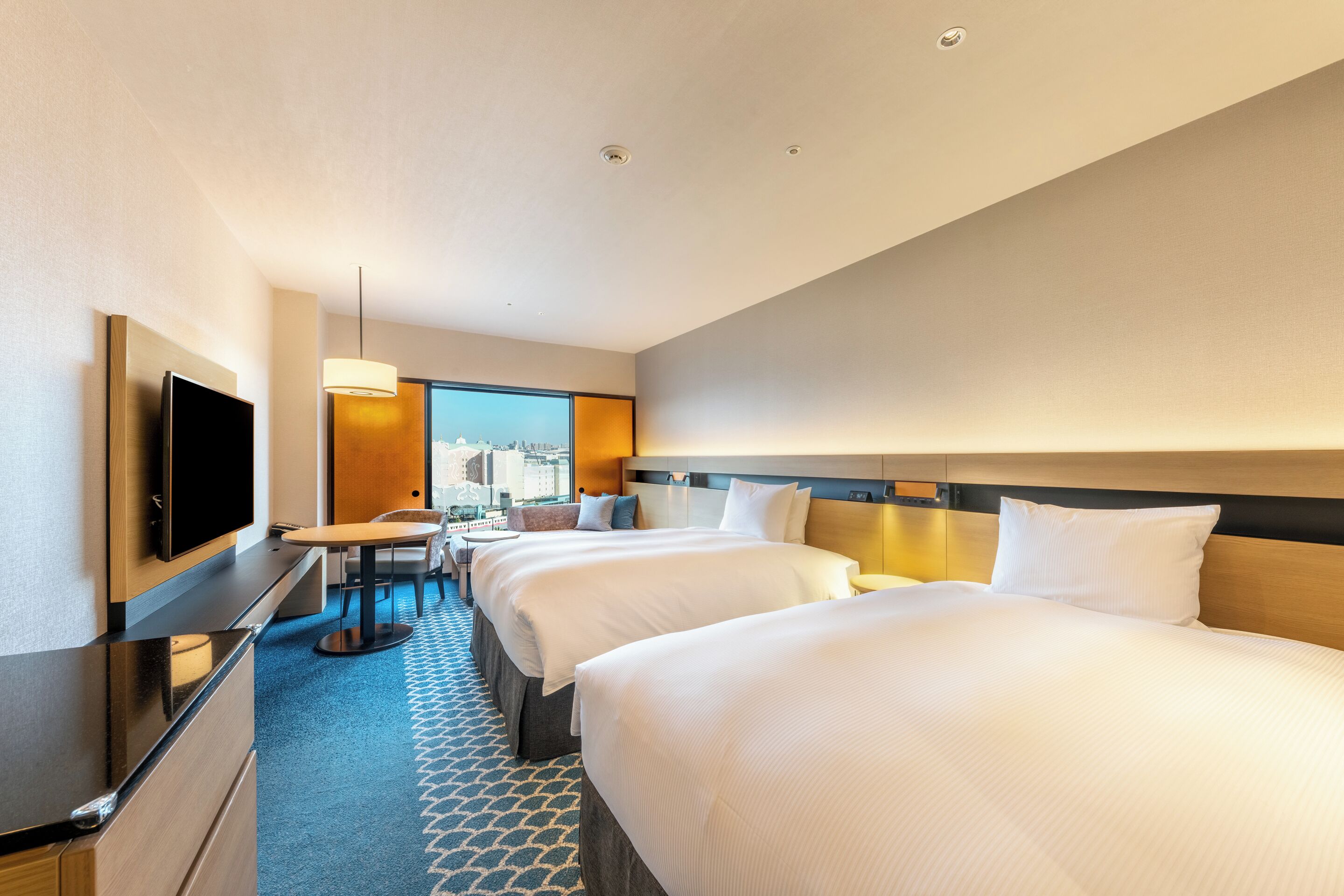 Twin Executive Room, Park View, Lounge Access | In-room safe, desk, blackout drapes, soundproofing