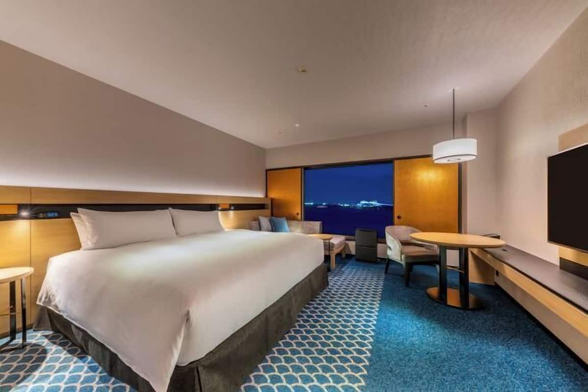 1 bedroom, in-room safe, desk, blackout drapes
