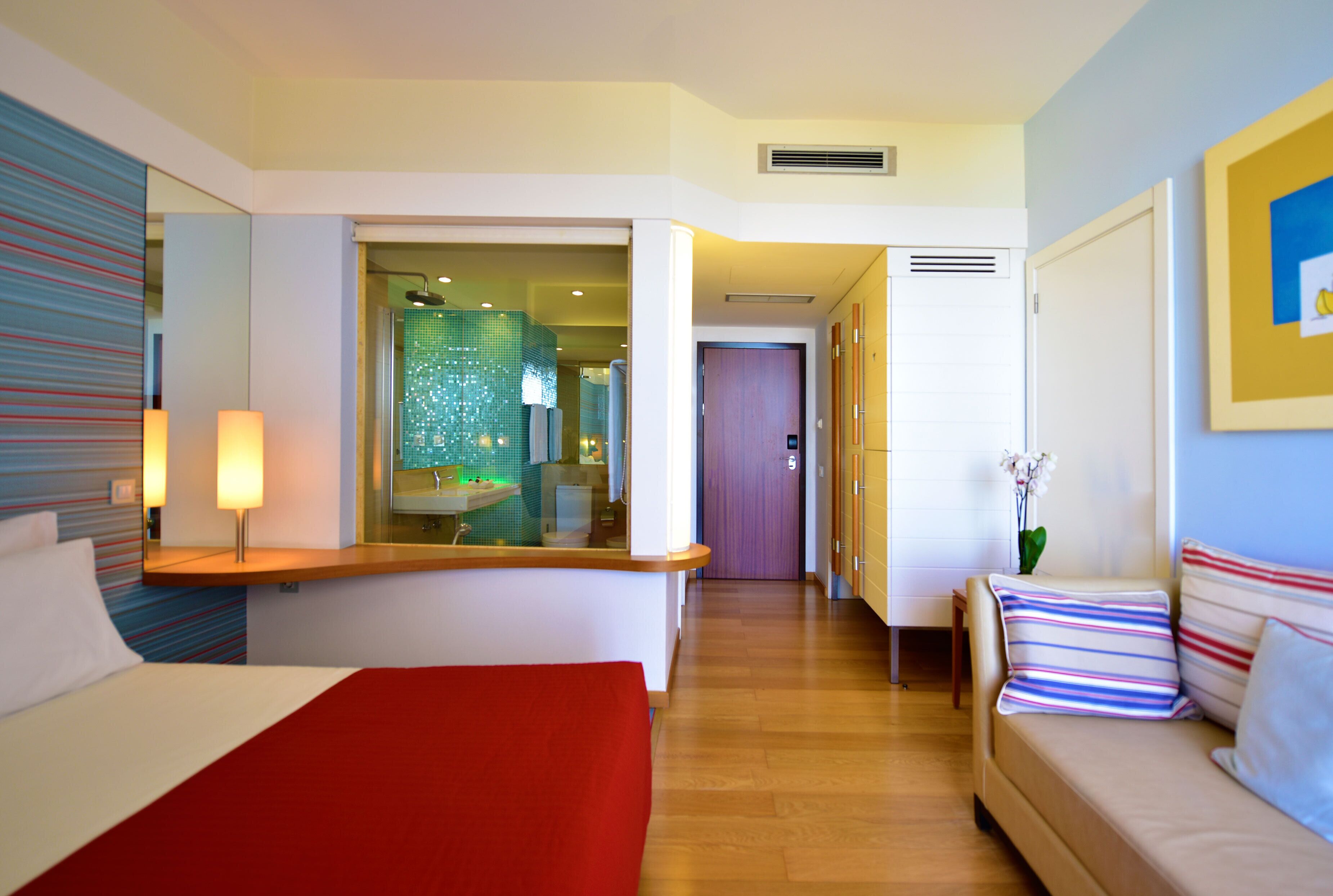 superior room, sea view | minibar, in-room safe, blackout curtains, free cots/infant beds