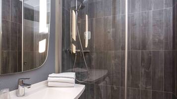 Ropa de cama de alta calidad y escritorio