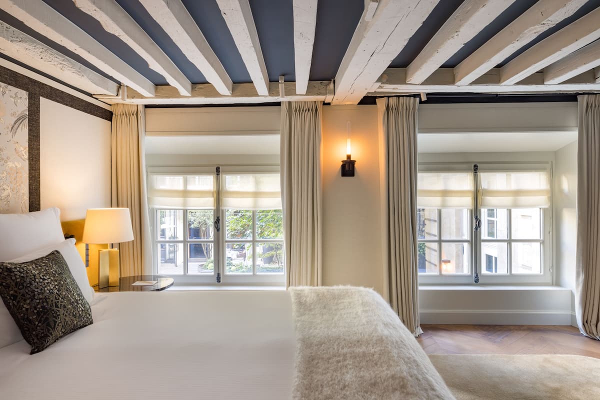 2 bedrooms, free minibar, in-room safe, individually decorated
