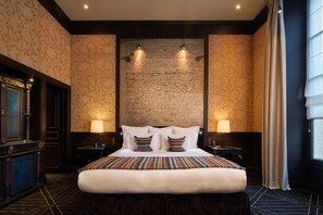 Suite | 2 Schlafzimmer, kostenlose Minibar, Zimmersafe, individuell dekoriert