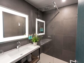 1 bedroom, premium bedding, pillow-top beds, minibar - Novotel Angers Lac de Maine (Angers)