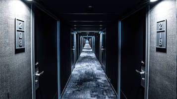 1 間睡房、高級寢具、特厚豪華床墊、迷你吧