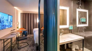 1 bedroom, premium bedding, pillowtop beds, minibar