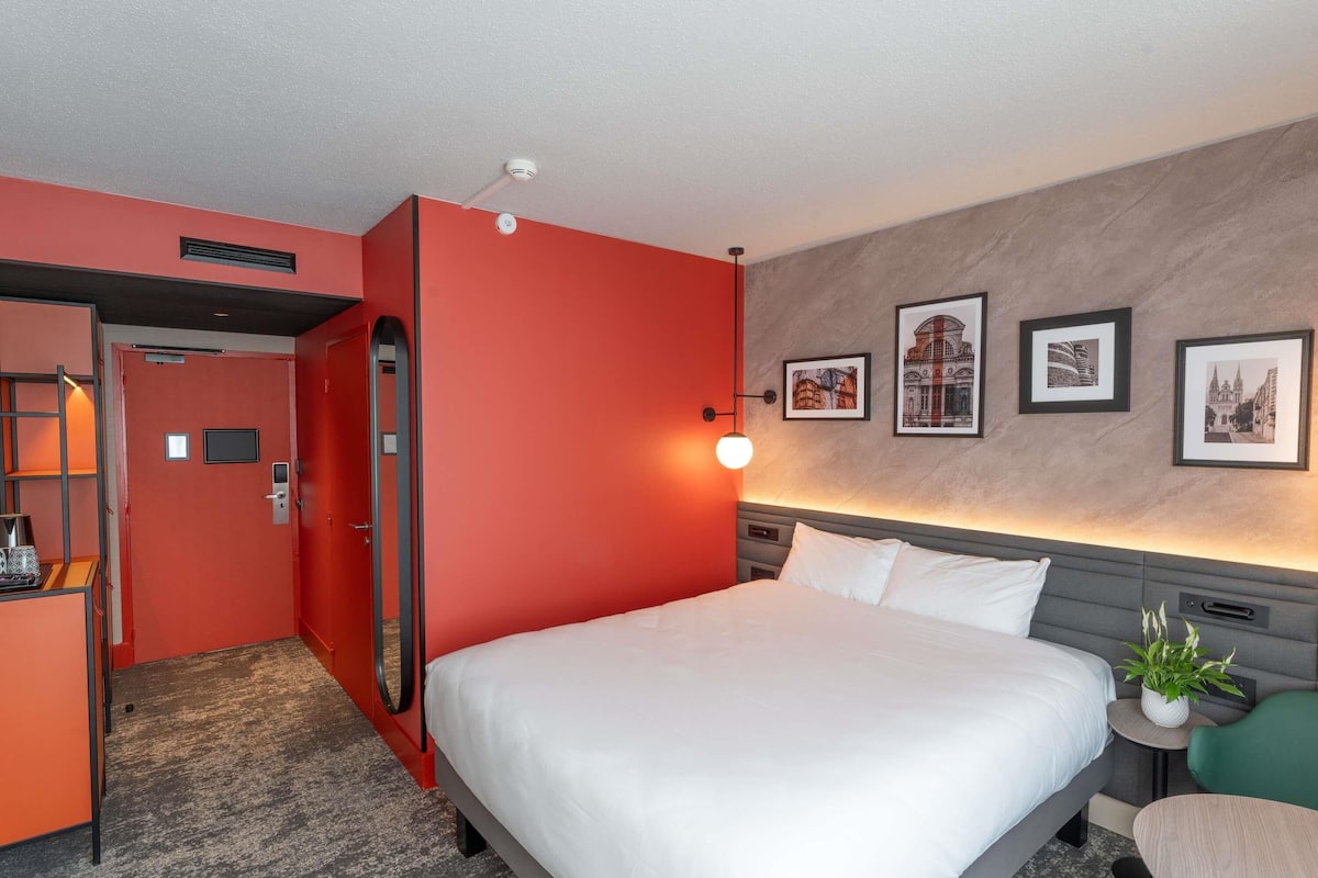 룸, 킹사이즈침대 1개 | 1 개의 침실, 고급 침구, 필로우탑 침대, 미니바