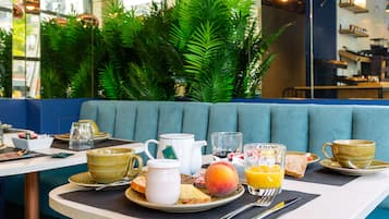 Daily buffet breakfast (EUR 15 per person)