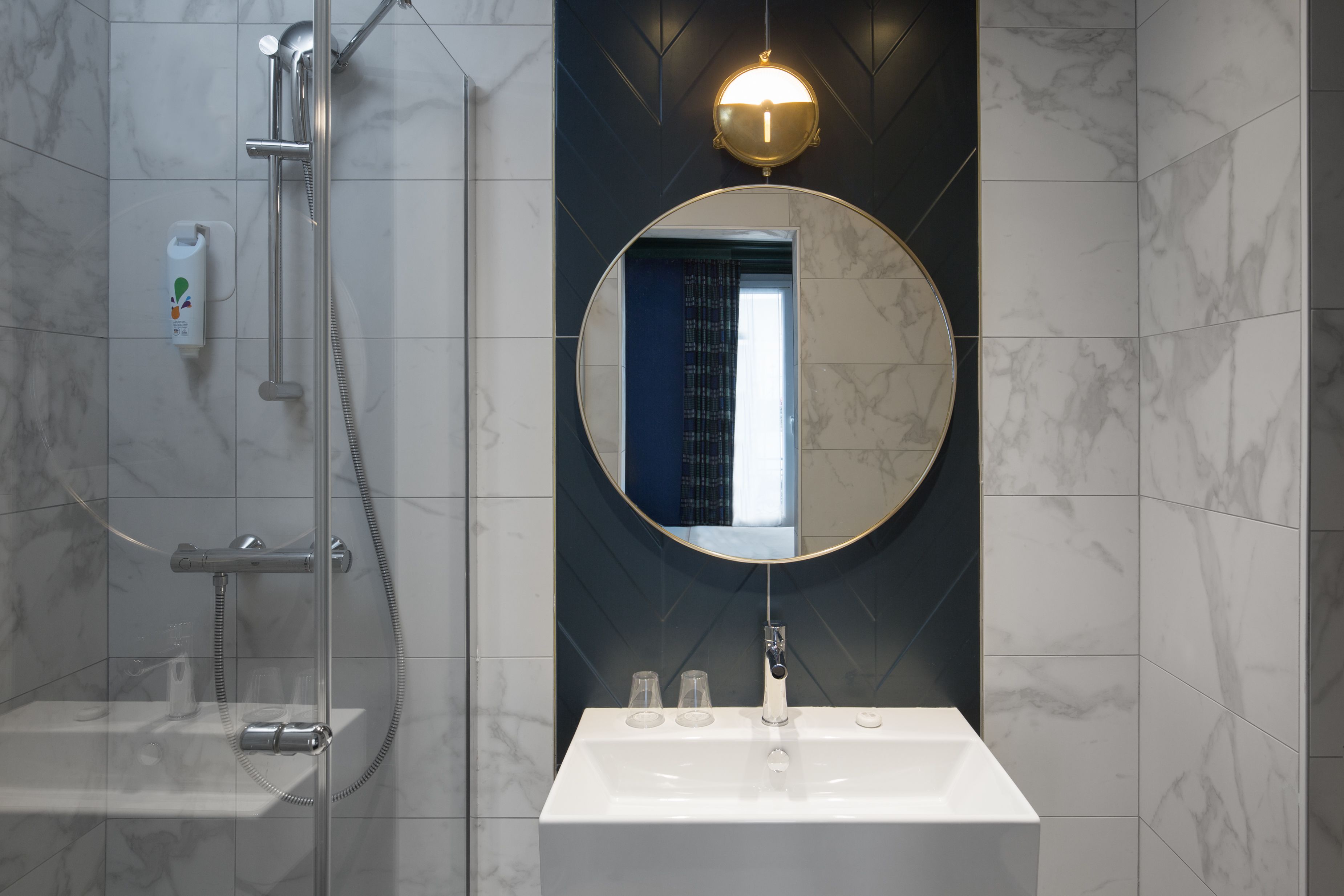 eco-friendly toiletries, hair dryer, towels