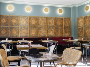 Free daily buffet breakfast  - ibis Styles Paris Nation Cours de Vincennes (Paris)