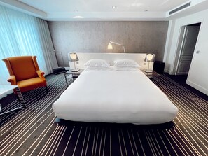 Ropa de cama de alta calidad y artículos del minibar gratis 