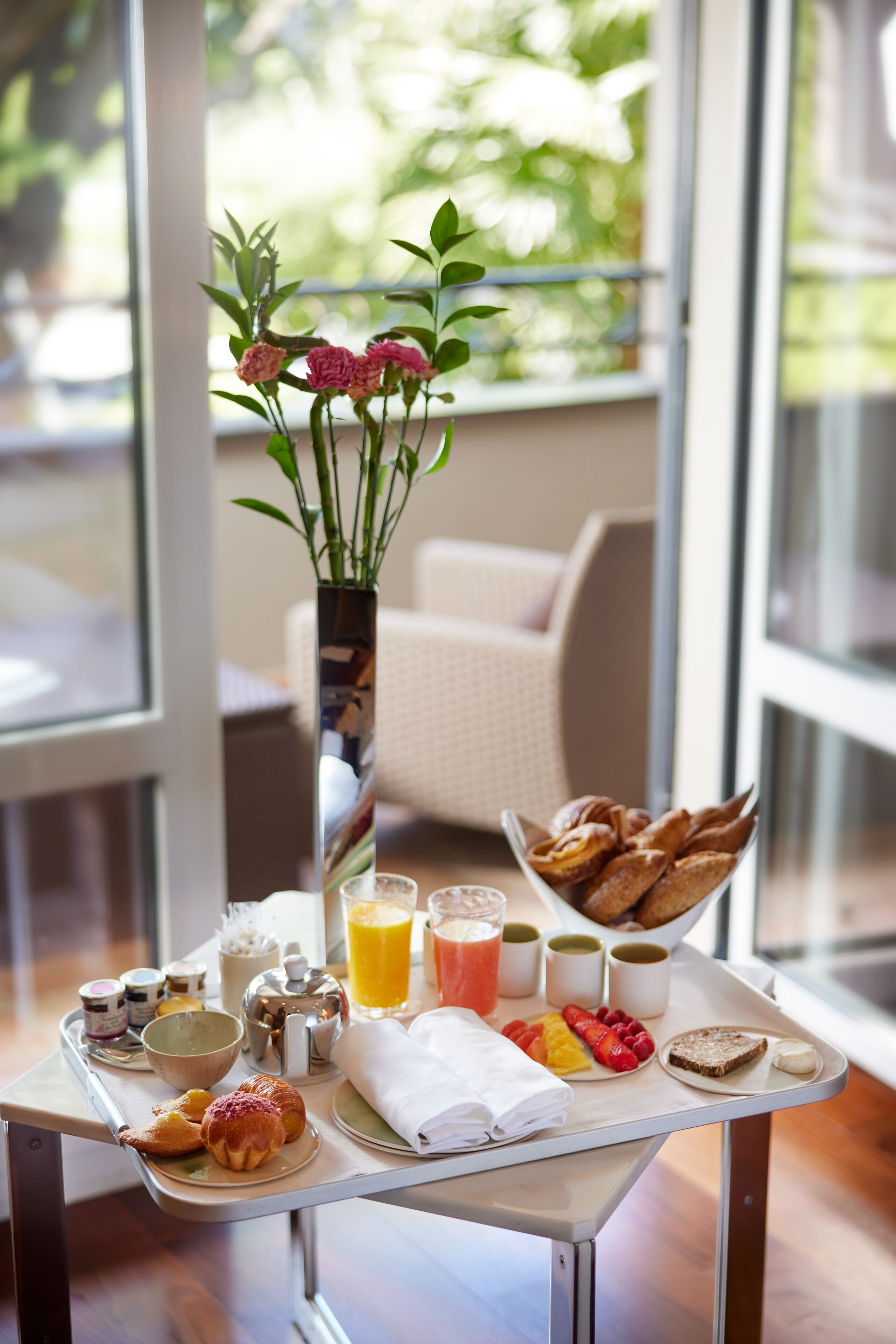 Petit déjeuner continental (40 EUR par personne)