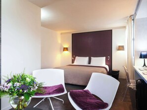 Junior Suite, 1 Double Bed | Premium bedding, pillowtop beds, in-room safe, desk