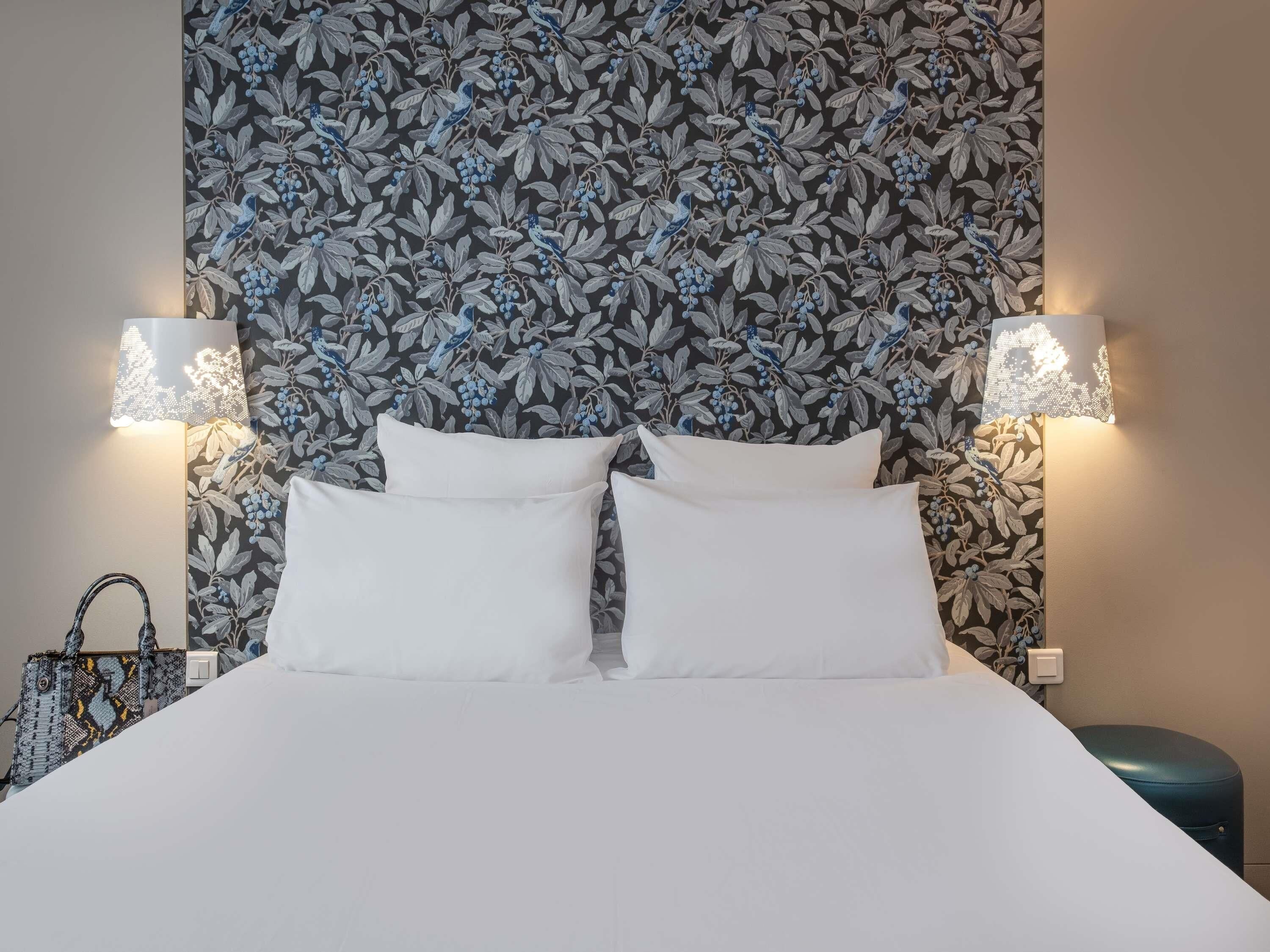 Rom – superior, 1 dobbeltseng | Sengetøy av topp kvalitet, senger med overmadrass og safe på rommet