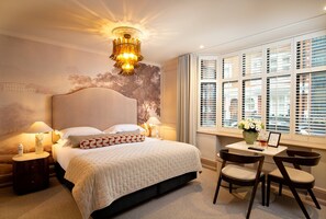 Studio Apartment | Roupas de cama de algodão egípcio, roupas de cama premium, frigobar