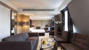 1 bedroom, Egyptian cotton sheets, premium bedding, minibar