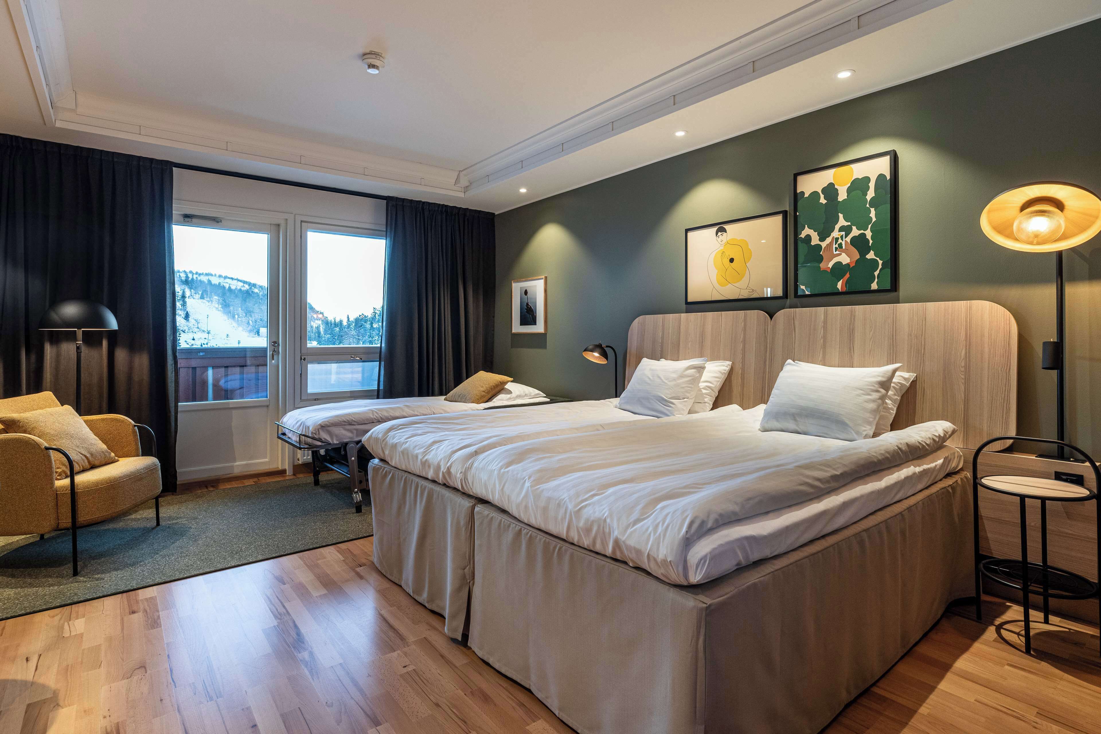 Superior Twin Room | Desk, free cribs/infant beds, free WiFi, bed sheets