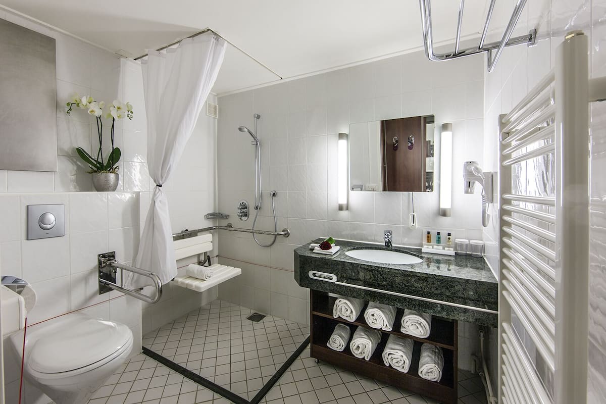 1 bedroom, minibar, in-room safe, desk