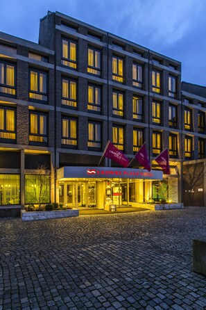 Exterior - Crowne Plaza Maastricht by IHG (Maastricht)