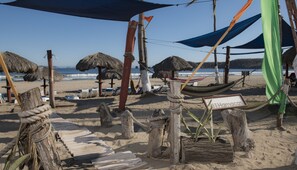 Private beach, sun-loungers, beach umbrellas, beach towels