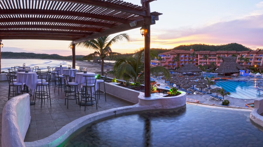 Los Angeles Locos - All Inclusive