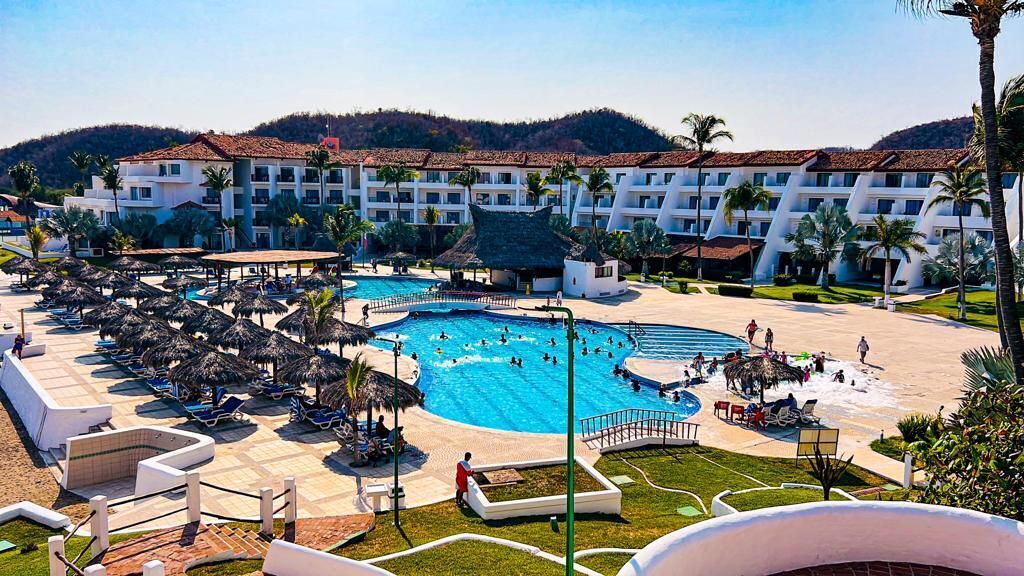 Utendørsbasseng og bassengparasoller