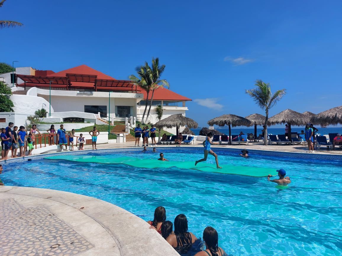 Surfing/boogie boarding