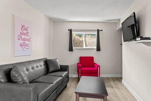 Business Room | Living area