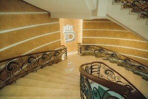 Staircase - Hotel Dann Carlton Cali (Cali)
