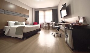 1 bedroom, hypo-allergenic bedding, minibar, in-room safe