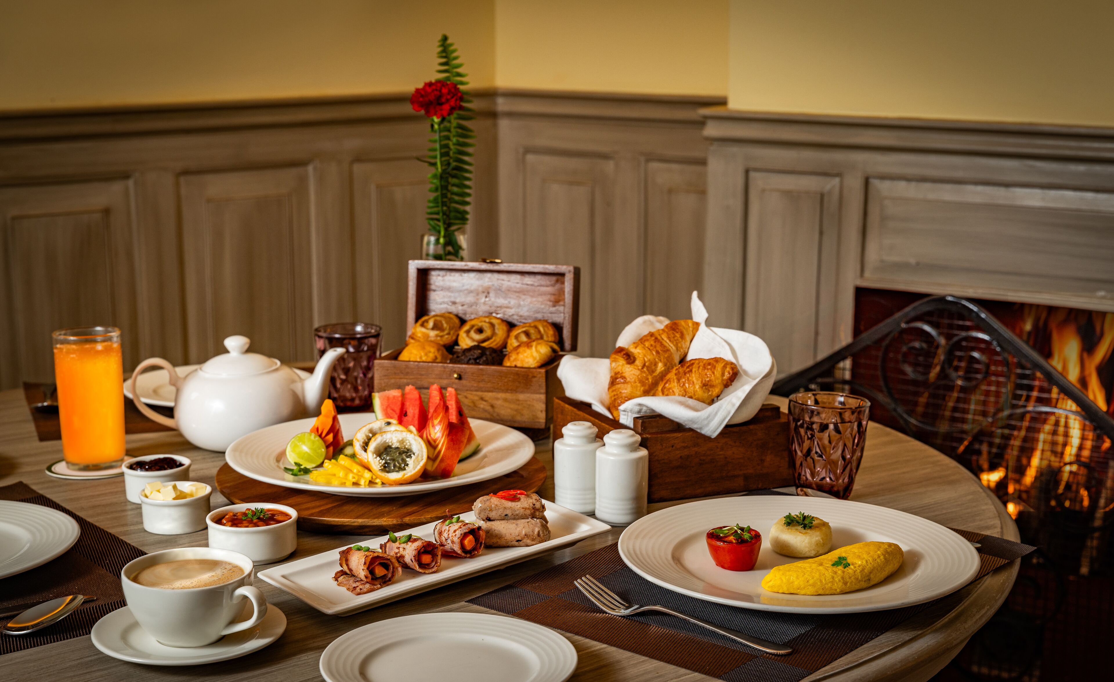 daily buffet breakfast (inr 550 per person)