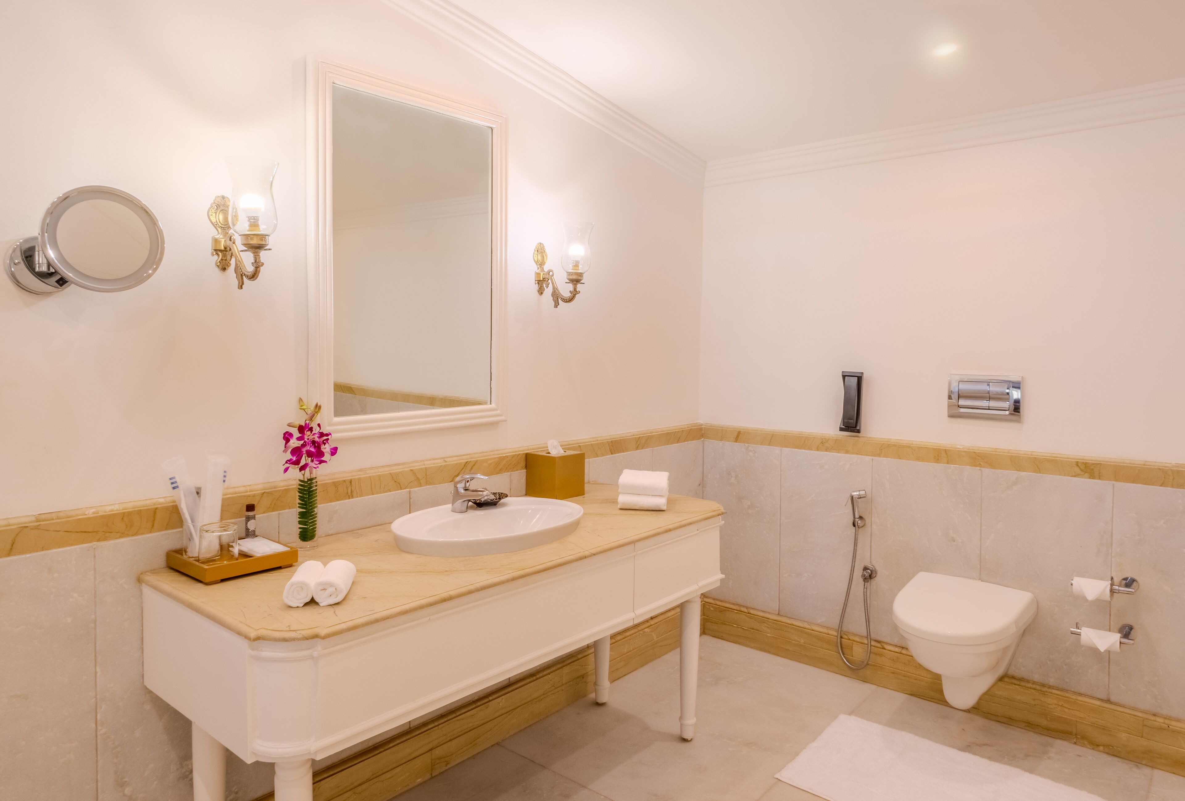 shower, rainfall showerhead, free toiletries, hair dryer