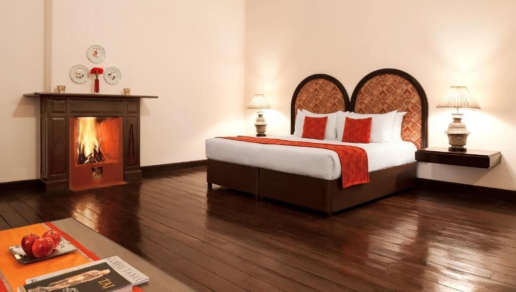 Premium bedding, down comforters, pillowtop beds, minibar