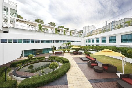 Village Hotel Changi by Far East Hospitality - Image 16