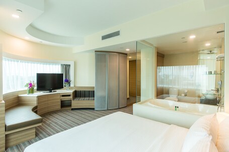 Village Hotel Changi by Far East Hospitality - Image 73