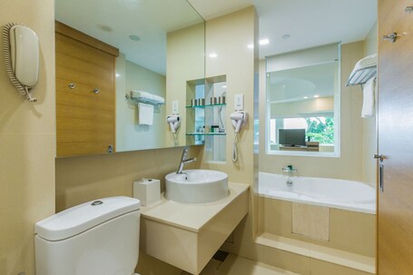 Village Hotel Changi by Far East Hospitality - Image 93