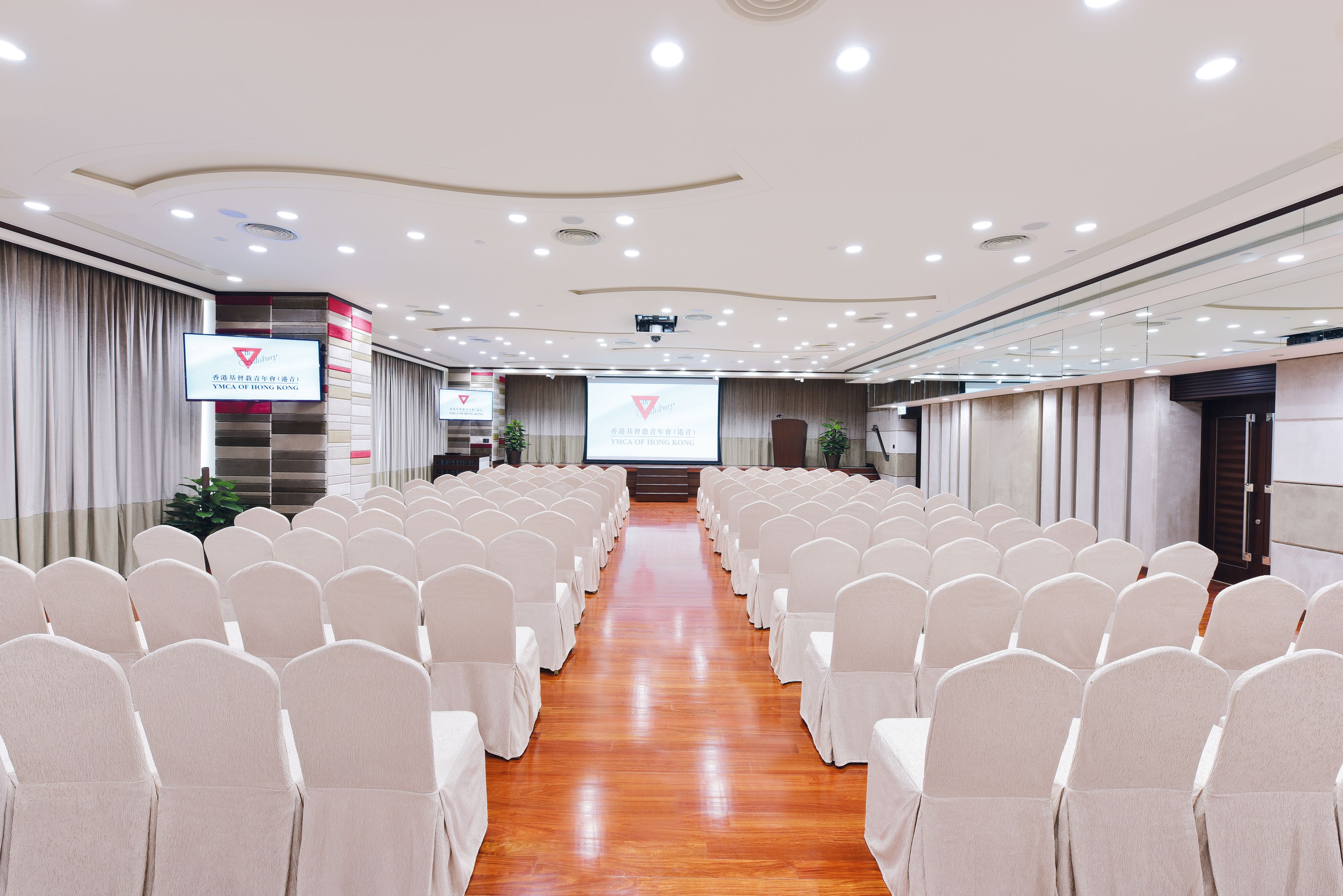 Photo - The Salisbury - YMCA of Hong Kong