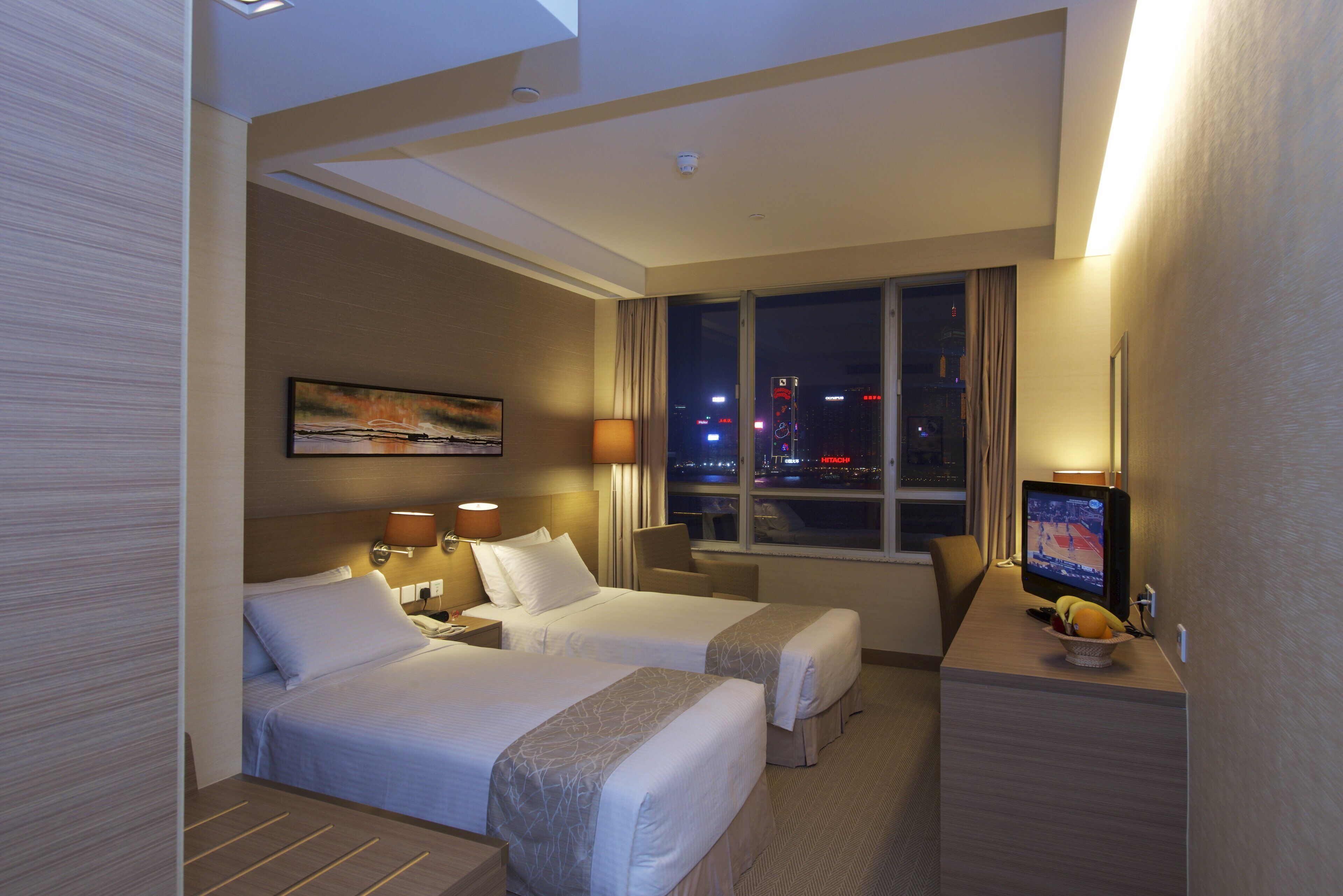 In-room safe, desk, free WiFi, alarm clocks