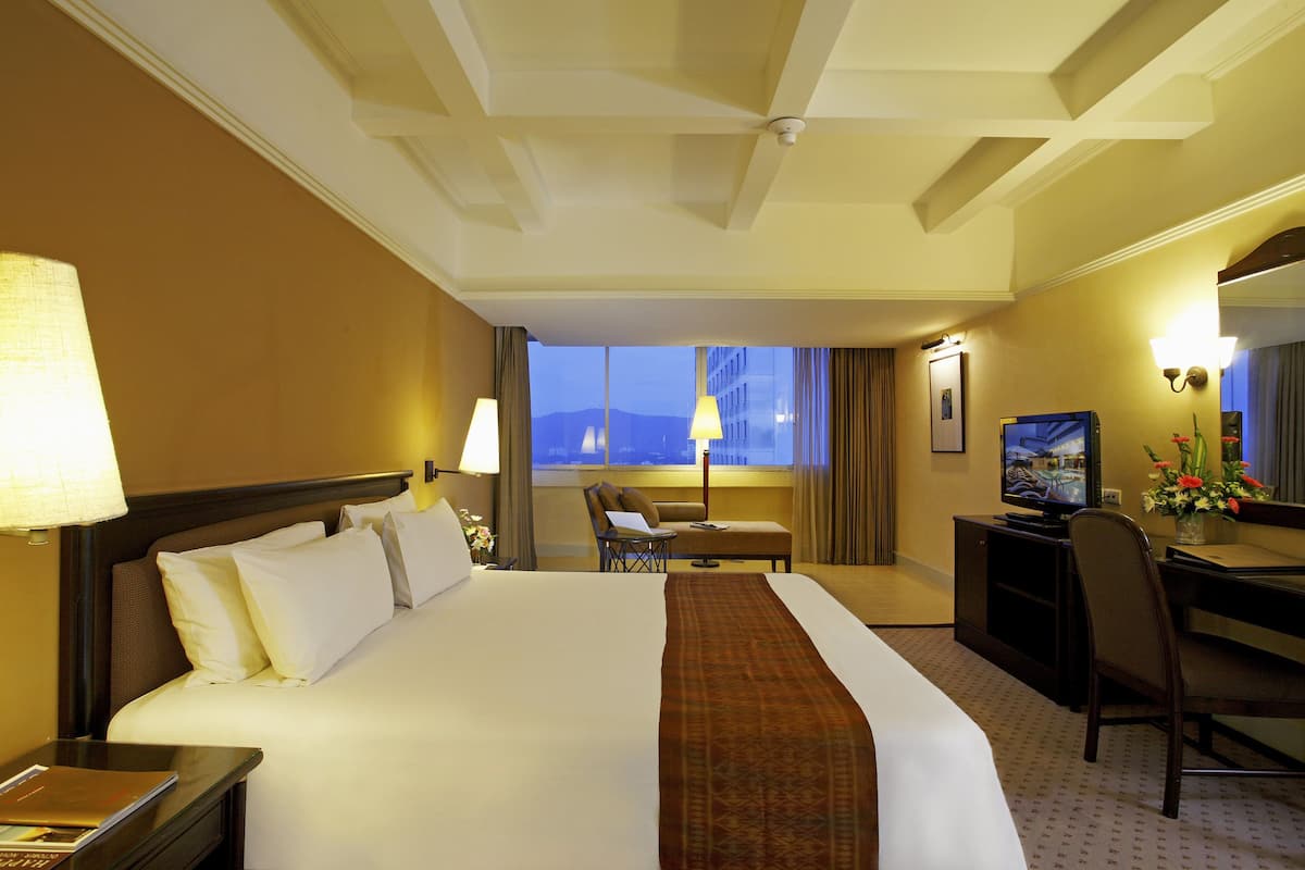1 bedroom, minibar, in-room safe, desk