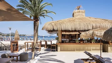 Beach bar
