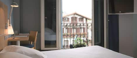 1 bedroom, premium bedding, down duvets, in-room safe