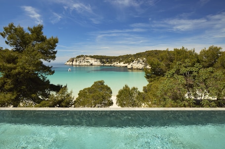 Outdoor pool. Melia Cala Galdana - Menorca