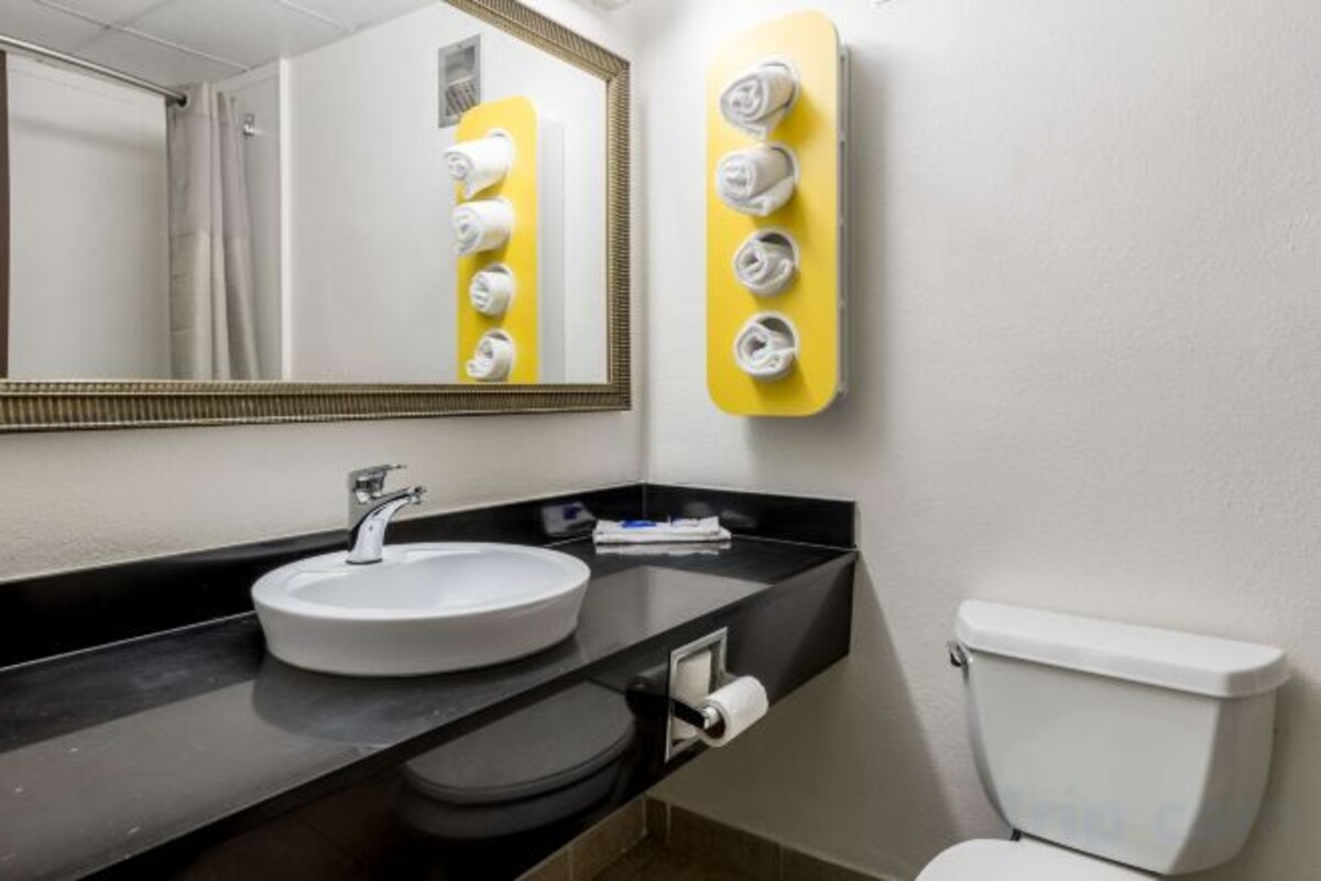 Shower, hair dryer (on request), towels