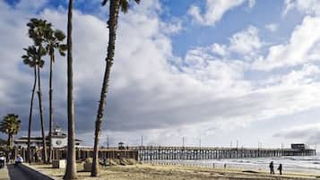 Di pantai