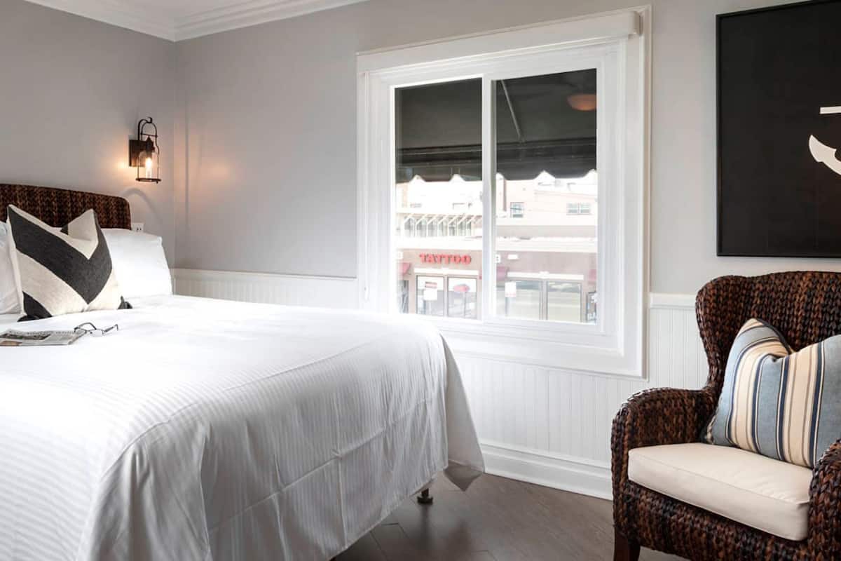 Suite, 1 Schlafzimmer (Sailor) | 1 Schlafzimmer, hochwertige Bettwaren, Bügeleisen/Bügelbrett