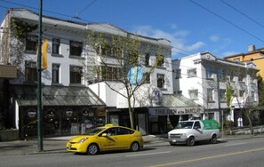 Exterior - Barclay Hotel Vancouver (Vancouver)